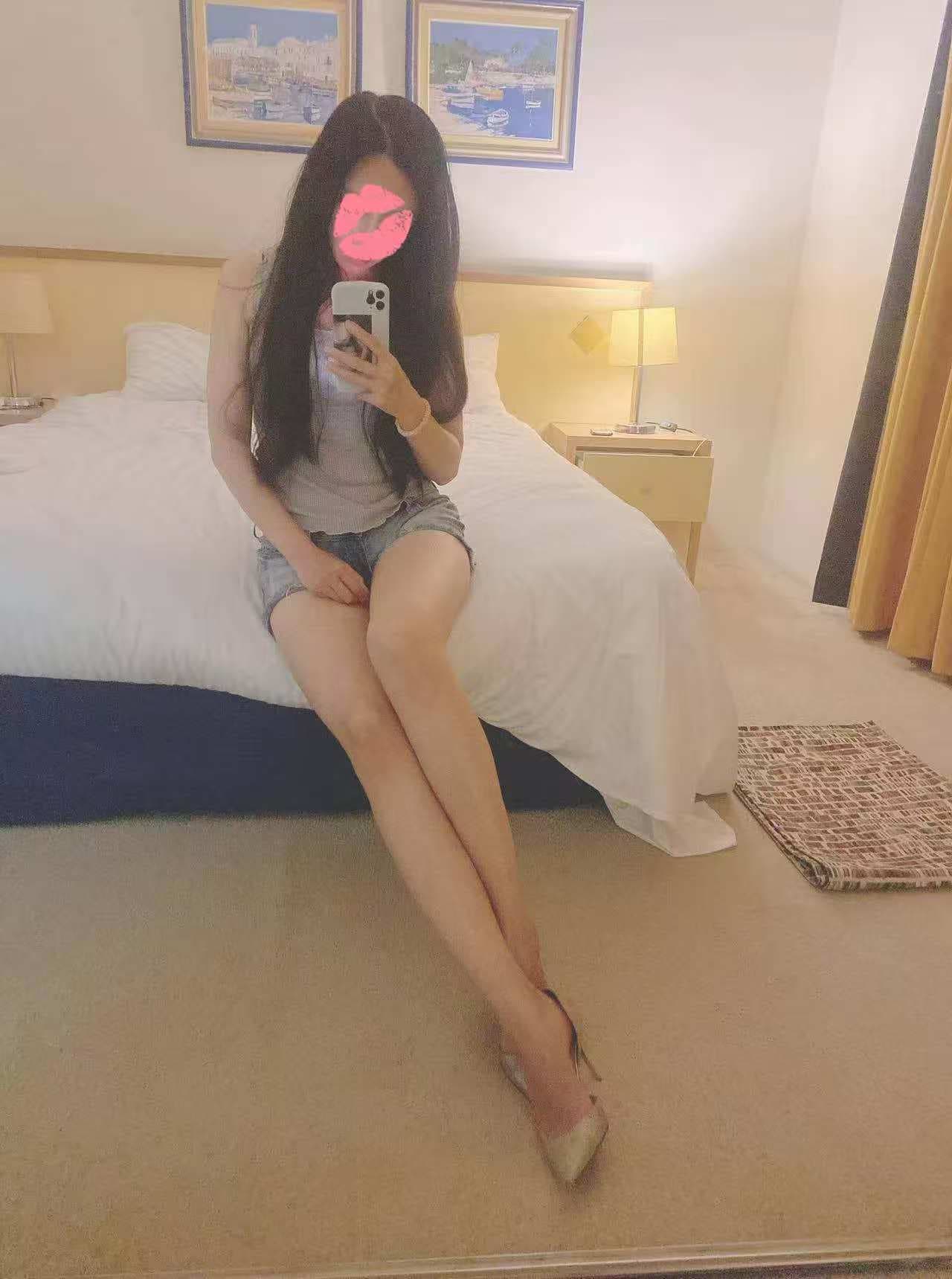 Iris — photo 2