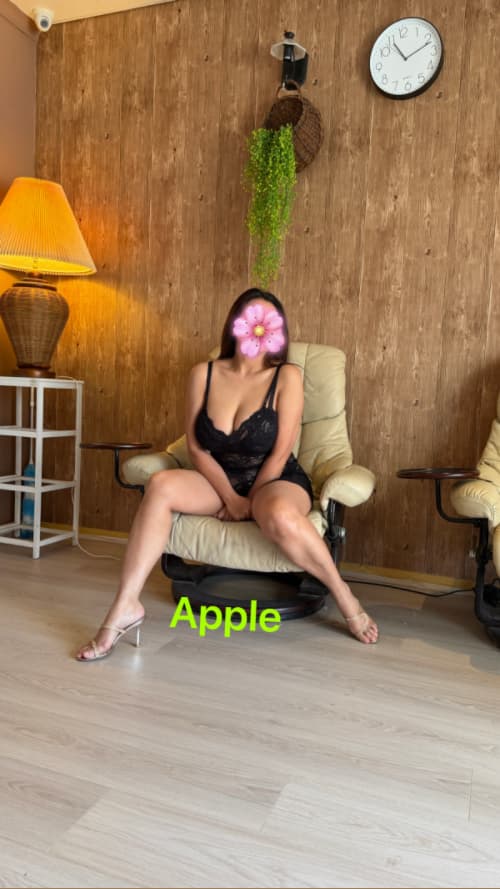 Apple — photo 2