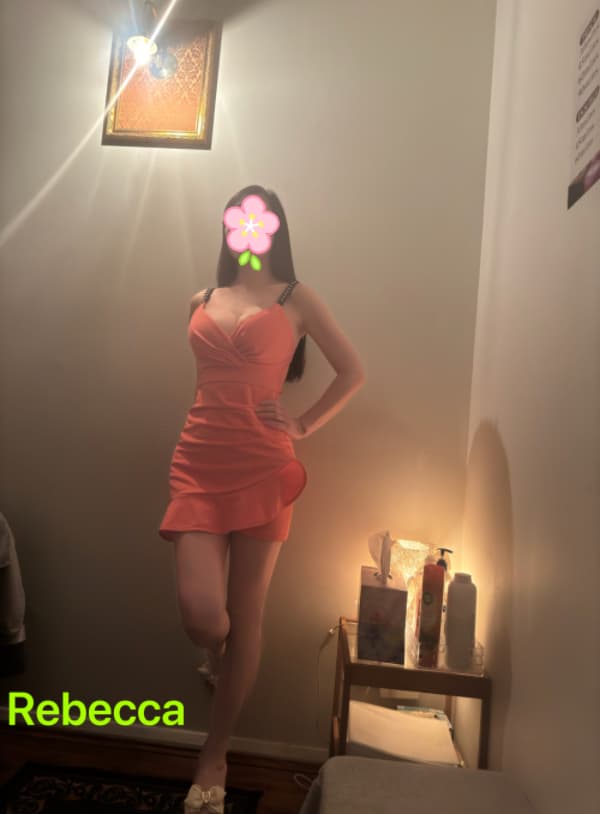 Rebecca — photo 2