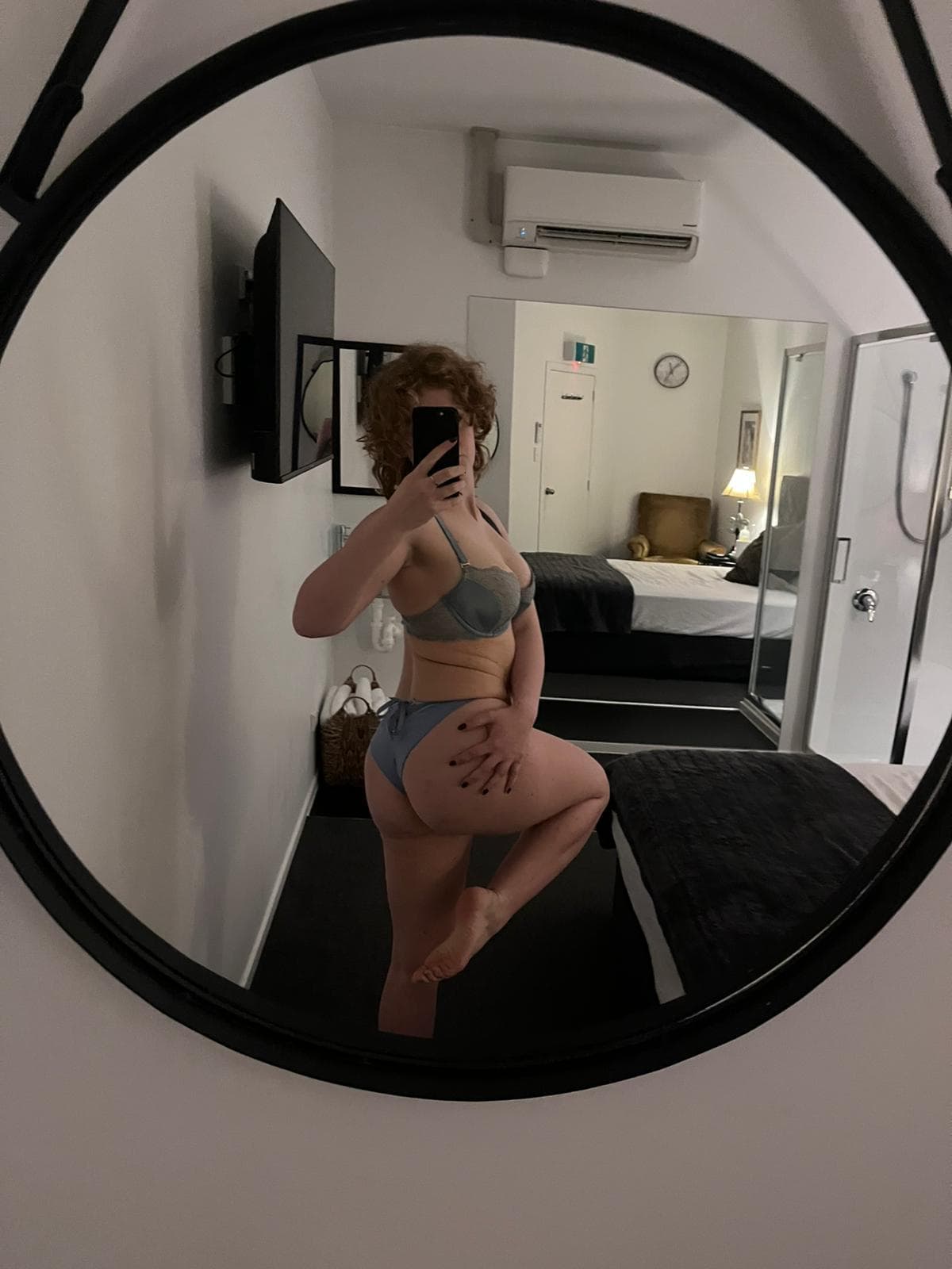 Sienna — photo 3