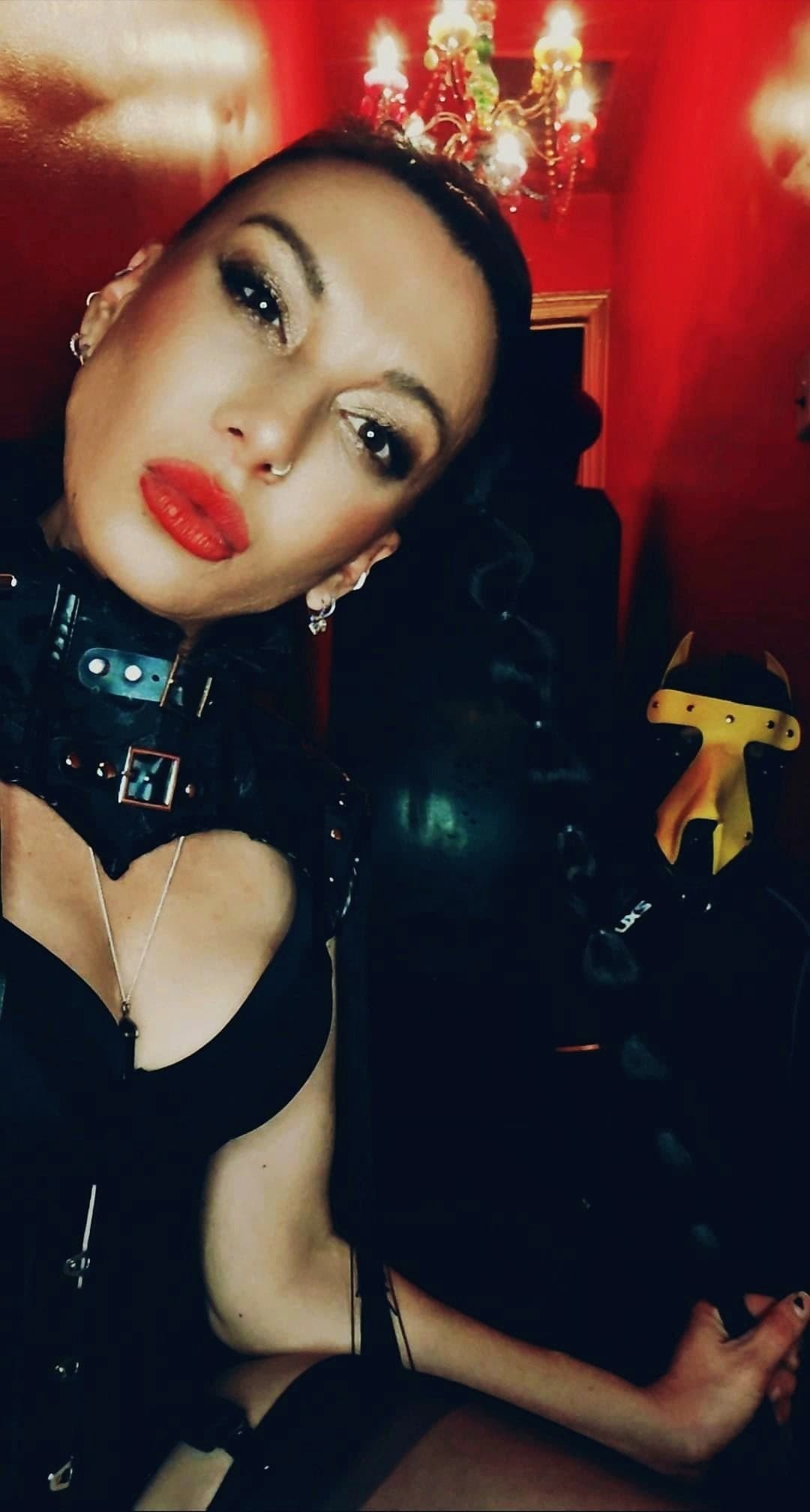 Mistress Carenza — photo 1