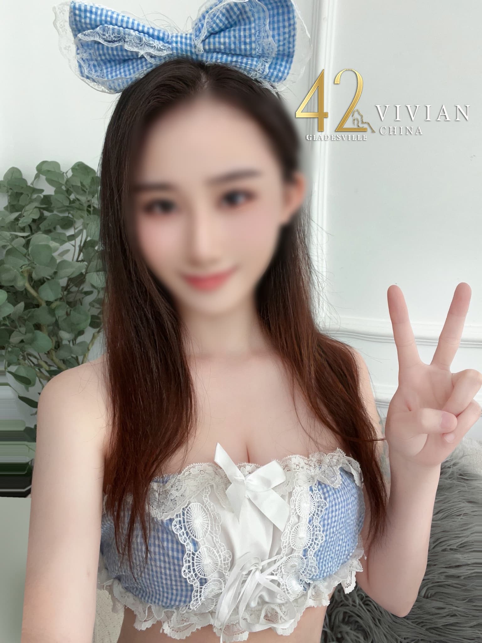 Vivian — photo 2
